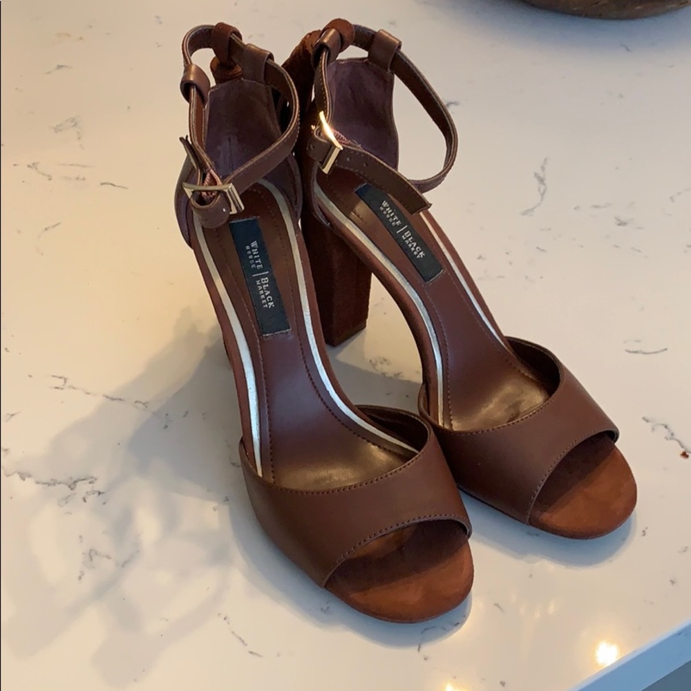 Brown block heel with suede tassels